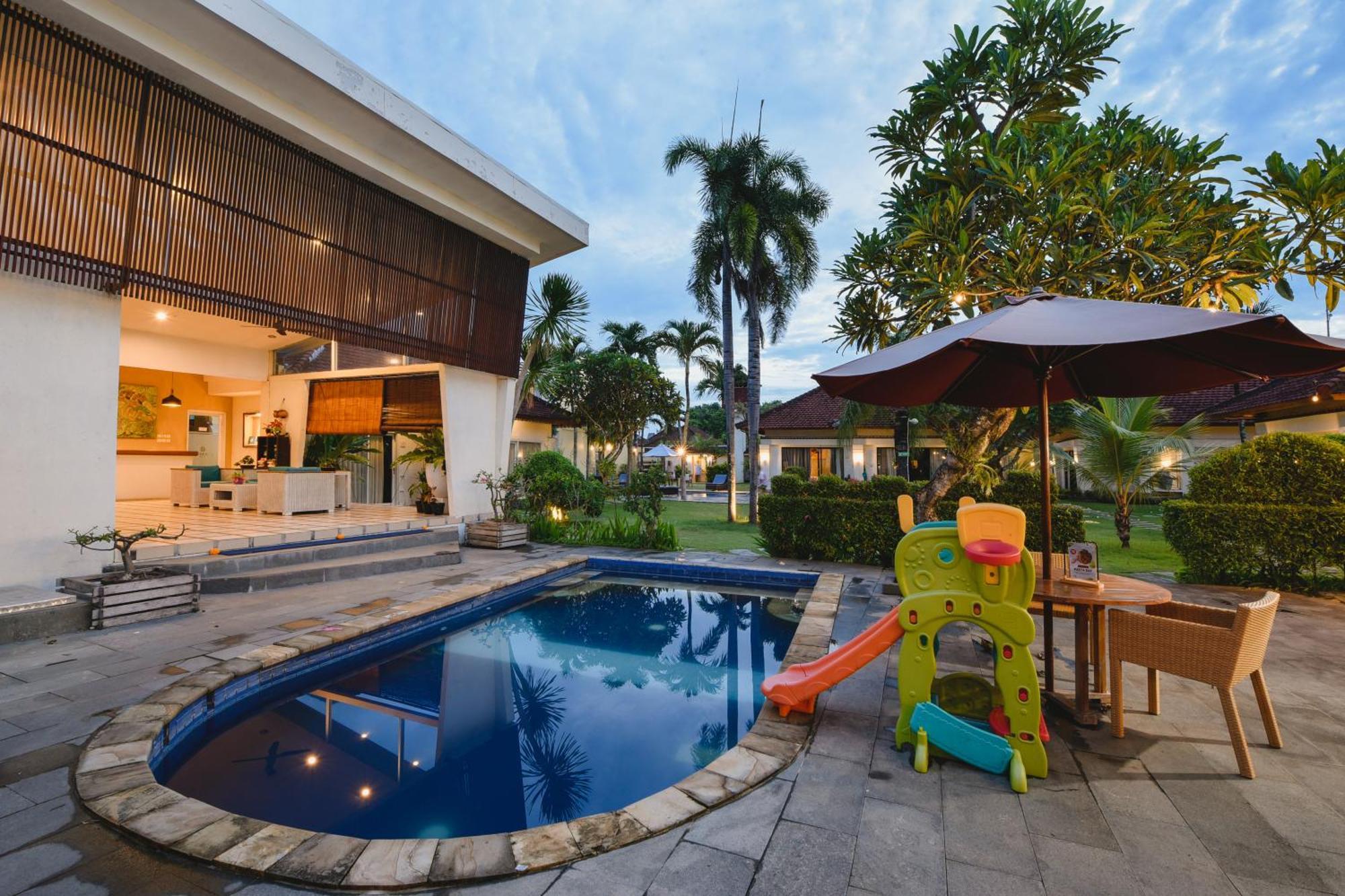 Bali Breezz Hotel Jimbaran  Bagian luar foto