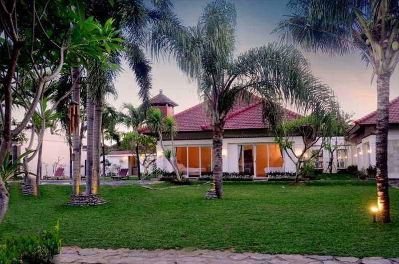 Bali Breezz Hotel Jimbaran  Bagian luar foto