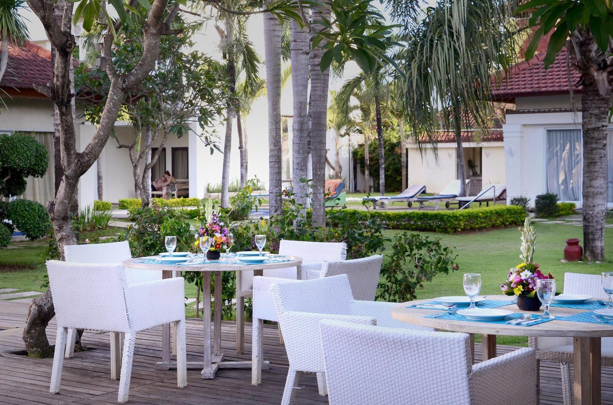 Bali Breezz Hotel Jimbaran  Bagian luar foto